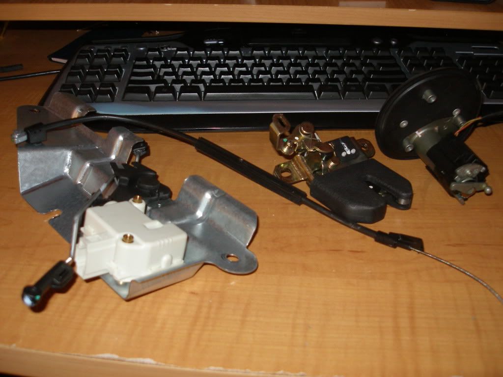 mk4 Jetta trunk lock motor and linkage VW Vortex Volkswagen Forum